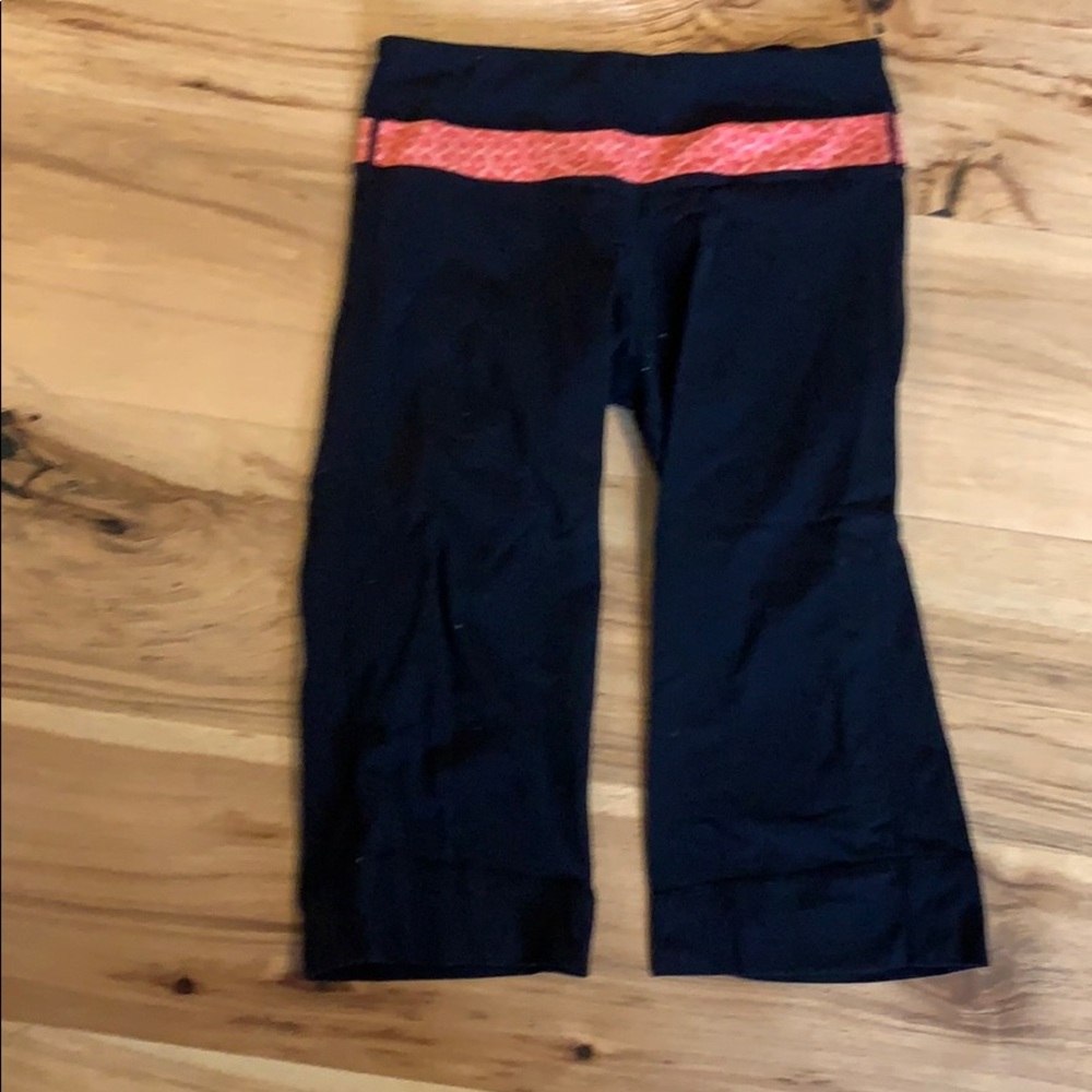 Lululemon Capri pants